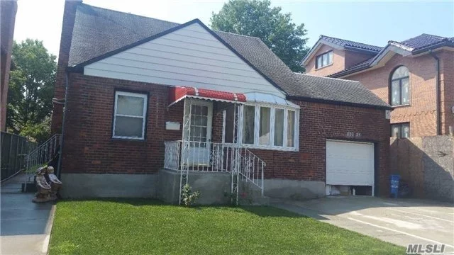 Excellent Move In Condition Full Basement, 4Br, 2Bth, Hard Wood Floors