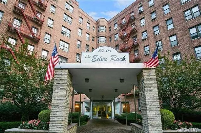 1 Bedroom Unit In A Doorman Building Features A Large Living Room And Bedroom, Hardwood Floors, Updated Kitchen. Building Has Laundry And A Gym On The Same Floor.  *** Maintenance Is Very Low!!!***