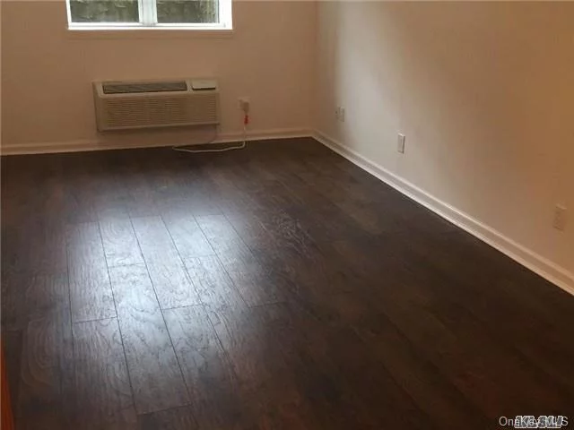 Beautiful Brand New 2 Bedroom Apartment Located In Park Ridge Condo. Apartment Has Wood Floors, New E-I-K With Washer And Dryer And New Bathroom, Central Air, One Parking Spot Included, In Ground Pool & Gym. Located In School District 26 And Is Convenient To Parks, Shopping And Express Bus To City.