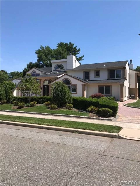 Fully Renovated 4605 Sf House. Onyx Bath W Lighting, State Of The Art Jacuzzi W Full Shower Mosaics, Huge Master Suite W Fireplace, Large Brs, Huge Den, Lr W Fireplace, New Custom Kitchen W Top Of The Line Viking And Subzero, Prof.Office W Separate Entrance, Huge Picture Windows, Marble Granite, Beautiful Wood Floors..