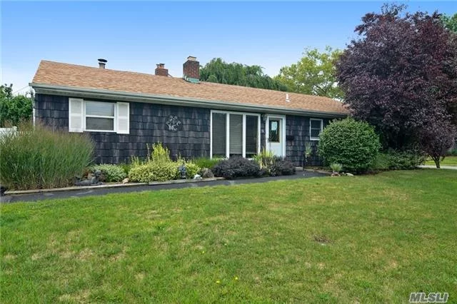 You Can Move Right Into This Charming Ranch Located In The Heart Of Syosset Groves! Desirable Open Floor Plan With 2012 Fully Renovated Kitchen, Gleaming Hardwood Floors, Newer Roof (3 Yrs).