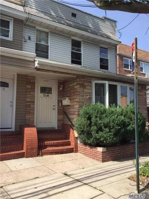 Great Location.38 Right To Outside, 10 Minutes Walk To Subway Metropolitan Ave/Middle Village. 2 Blocks To Juniper Valley Park.