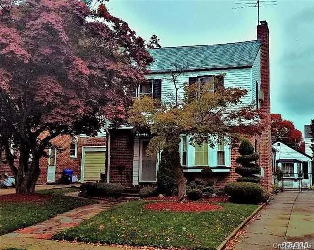 Absolutely Gorgeous Colonial Home On A Cul-De-Sac. Very Private And Residential Tree Lined Street In A Very Desirable Part Of Bayside. Easy Commute To Manhattan Via Lirr. Make This Home Yours Before Another Family Does. Wont Last!!!