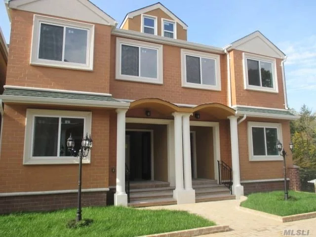 Beautiful New Construction Townhouses. Duplex - Includes 3 Bedrooms, 2.5 Bathrooms. Laundry & 3-Car Garage Spots. Near Worship, Parks, Bus Stop. North Schools.