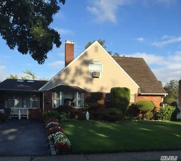 Beautiful Contemporary Exp. Ranch. Light And Bright White Kitchen, Tile Floors Throughout And Ig Pool With Custom Brick Patio!