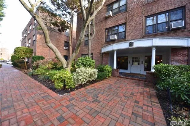 Sunny, Large, South Facing One Bedroom In Mint Condition. Two Blocks To Lirr And Shopping. Municipal Parking One Block Away.