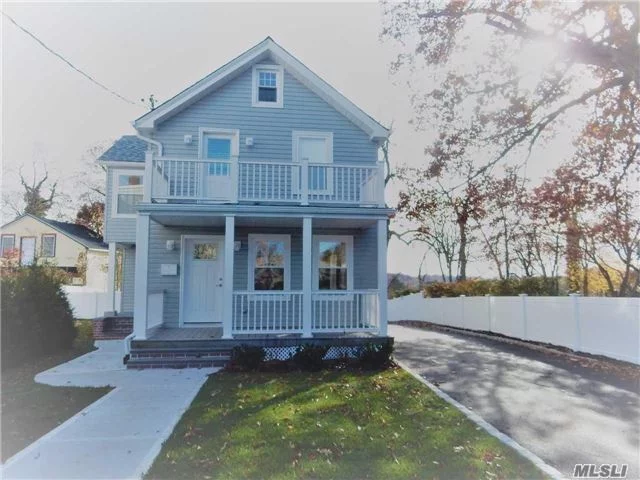 New Construction Colonial Lr, Fdr W/Brick Gas Fp, Designer Eik, Custom Cabnts, Quartz Tops, Stainless Appliances, Door To Deck, Full Bth. 2nd Fl: Master W/Full Bth & Balcony, 2 Add&rsquo;l Brs, Full Bth, Laundry. Basement Storage. All Oak Hw Fls. Detached 2C Gar. 2 Zone Cac & Gas Heat. Cable Ready. Exceptional Amenities. Generous Rms. Inclds Snow Removal & Landscaping. No Pets