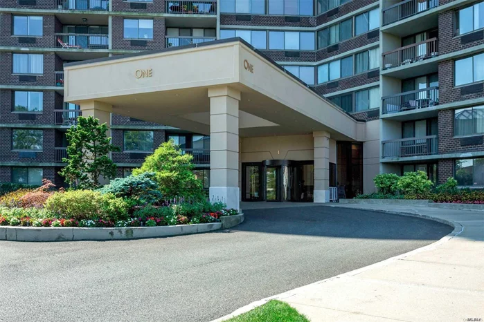 Luxury Living Large 1 Bedroom Bridge View Eat In Kitchen, Living Room/Dinning Room Beautiful Hardwood Floors( New Bathroom) Lots Of Closets, Doorman, Swim And Fitness Club, Restaurant, Deli, Cleaners Hair Salon. Hotel Living!