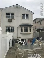 Beautiful 2 Dwelling In Glendale, Convenience To Highway, Airport, Mall. Full Basement And Duplex 1st Fl & Duplex 2nd Fl..........