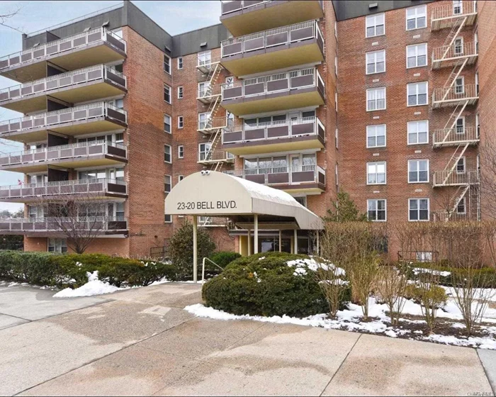 Spacious Top Floor Jr.4 With Water Views From All Rooms . Light Filled Extra Large Living Room/Dining Room, Eik, Bed , Bath, Closets Galore, Hardwood Floors, In-Ground Private Pool, All Utilities Included. Magnificent Balcony With Water Views Close To Lirr Qm2 Express Bus, Bay Terrace & Bell Blvd Restaurants & Shops . Must See Wont Last