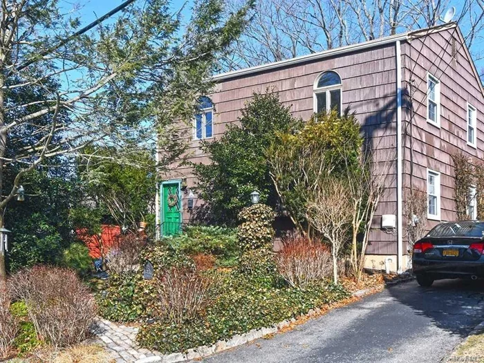 This Cozy And Charming 3 Bedroom Colonial Is Very Well Kept... Large Living Room And A Great Large Eat In Kitchen, 3 Bedroom 1 Full Bath.. This Home Offers Great Space. Locust Valley Schools