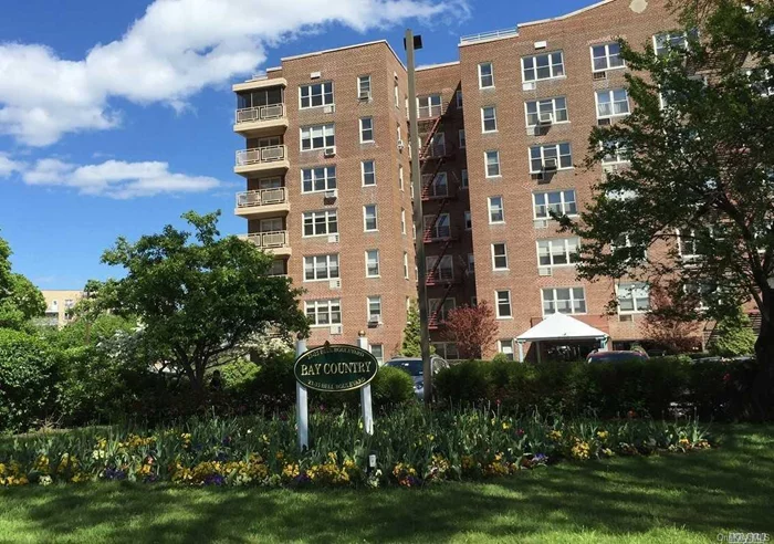 Beautiful Sunny, 2 Bedrooms, 2 Full Bath, Balcony, Facing South, With Parking, Tennis Court And Playground. Near Shopping Center, Bus Stops, Express Bus To Manhattan, Convenient For Everything.