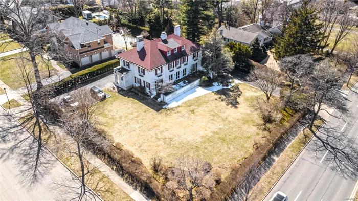 Stately Colonial Built 1911 Located On Prestigious Stewart Avenue Just East Franklin Avenue. Perfect Opportunity To Restore This Beautiful Classic House Featuring Grand Foyer Bridal Staircase, Up To 7 Bedrooms, 3.5 Baths, 4 Fireplaces. Formal Dining Room, Formal Living Room, Family Room All Direct Access To Patio Each Room Double Doors Perfect For Entertaining. Almost 5, 000 Square Feet Plus Full Basement. 3rd Floor And Basement Offer Flexible Layout Options With Service Staircase All Levels.