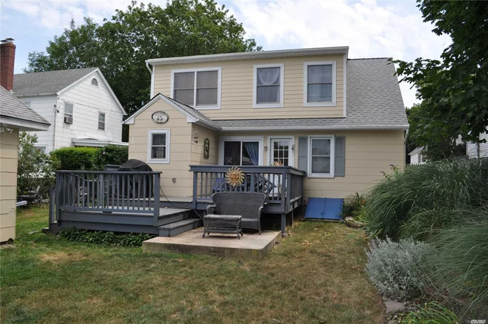 Charming Mid-Century Cape In Red Hot Greenport! Fully Renovated With Sunny Open Floor Plan. 1st Floor Bedroom. Features Cac, Detached Garage And Greenport Utilities. Close To Transportation, Restaurants, Shops, Brewery, Harbor, Marina And Shelter Island Ferry. Enjoy Beaches And Sunsets.