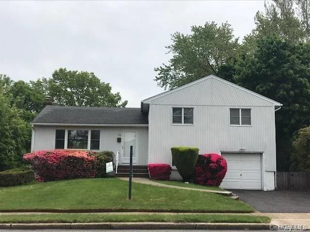 This Is What You Have Been Waiting For! Pristine Turn Key, 3 Bedrooms Split In Desirable Bethpage! Updated Baths And Expanded 2 Full Baths, Lovely Fenced Yard, Move Right In!!! Kramer Lane Elementary School