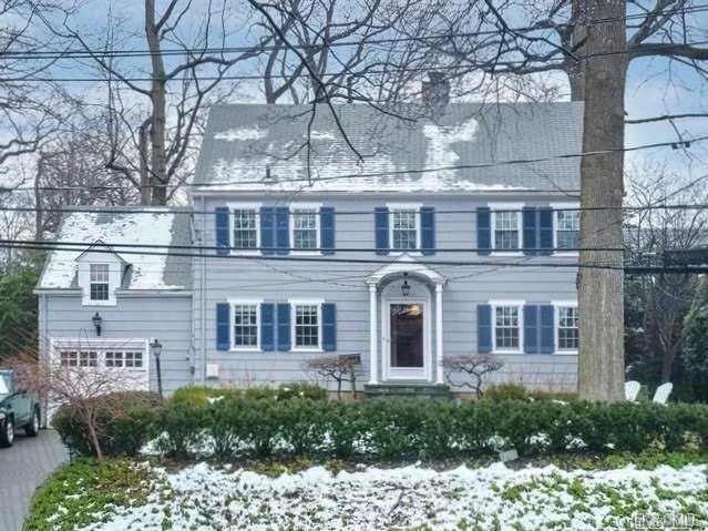 Stately Munsey Park Colonial. Oversized Living Room Leads To Sunfilled Family Room, A Formal Dr Adjacent Counrty Kitchen. Master Bedroom With Large Ensuite W/Cathedral Ceilings, Additional Family Bedrooms, Enjoy Lower Level W/Full Bath & Bedroom. Easy Access T Train, School & Town.