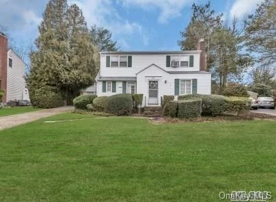 Charming Colonial In Coveted Roxbury Section. Mid Block Location. Large, Deep Property Suitable For A Pool. Hardwood Floors On Both Levels. Picturesque Fireplace In Living Room. Dining Room With Views Of The Property. Well Maintained. Move Right In!