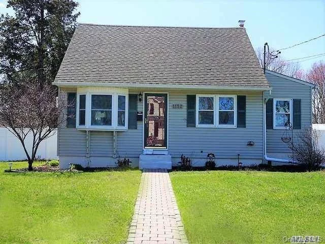 Won&rsquo;t Last At This New Price! Home Is Beautifully Kept, Updated Kitchen And Baths, West Islip Schools, Corner Property With Side Street Cul-De-Sac, Patio, Mudroom With Custom Cabinetry, Storage Space In Attic Which Is Equipped With Flooring And Lighting. Full Basement, Partially Finished With A Generator Hook-Up.Move Right In!