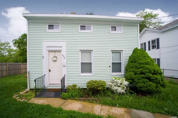 1850&rsquo;S Saltbox Perfectly Located In The Heart Of Greenport Village. Original Wide Pine Plank Flooring In All Bedrooms And Throughout Home. Eik With Cathedral Ceiling/Skylights.