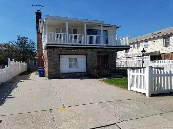 Mint 3 Bedroom, 2 Full Bath, On Beach Side. Hardwood Floors Throughout, Beautiful And Sunny In Every Room. 1 Parking Spot, Shared Washer/Dryer, Large Front Terrace. No Pets, No Smoking Please