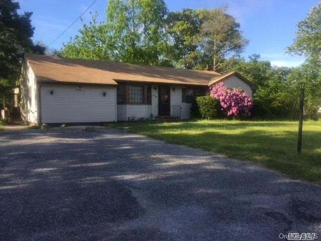 This Is A Fannie Mae Homepath Property. Ranch Style Property With Great Living Room Perfect For Entertaining! Great Size Bedrooms, Kitchen And Full Bath! Property Is Located Close To Expressway! Wont Last!