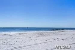 1 Bedroom Oceanfront Apt With Loft, Sleeps Four, 1 Parking Spot Included, Barbecue Area,