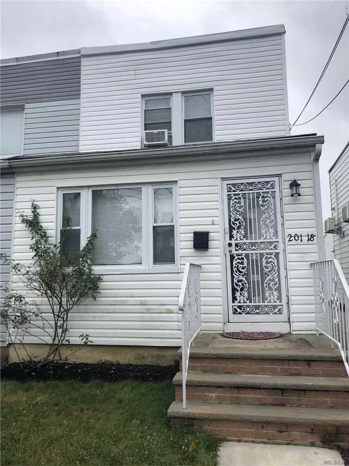 All New Renovated House, Brand New Countertops And Kitchen