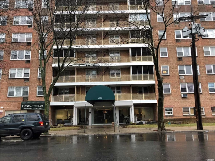 Lovely Jr 4 Apartment, 24 Hour Doorman, Elevator Bldg, Laundry In Bldg, Hw Floors, Lg Living Room/Dining Room, Bright & Sunny, New Tiled Floors In Bathroom, Close To Lirr & Ny Subway, Close To All.