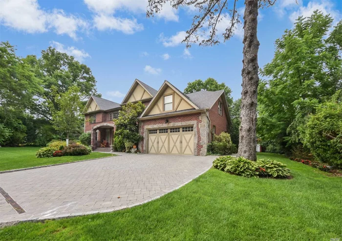 Pristine, Young Colonial Situated In The Heart Of Country Club Section Of Roslyn Heights. Grand Foyer, Enormous Family Room, Oversize Back Yard. Back Staircase Basement To Top Flr. Surround System, Cvac, Cameras, Bonus Room To Include Full Bath. Designer Baths. Full Finished Lower Level With Bath, Lots Of Closets + Cedar Closets. Motorized Chandelier. Prestigious Wheatley Schools. Close To Highways. Must See!