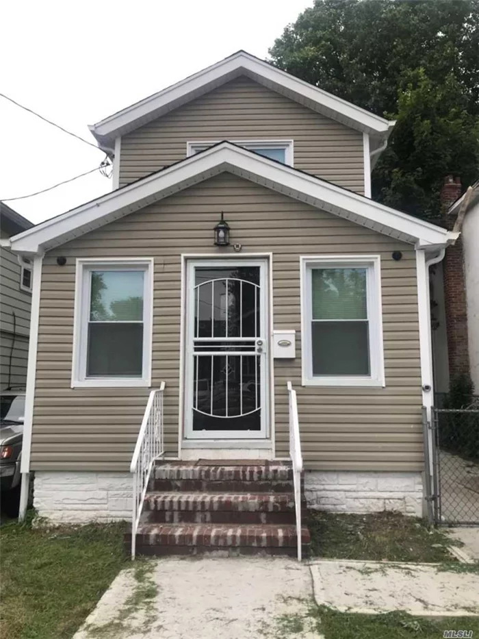 Recently Renovated Spacious 3-Bedroom House Features Harwood Flooring Throughout, Generous Closets, Stainless Kitchen Appliance, Fully Finished Basement With Bathroom And Garage+Driveway For Car Parking. Located Near Springfield Blvd For Variety Of Stores, Bus Stops: Q27 (Downtown Flushing)/Q83 (Downtown Jamaica).