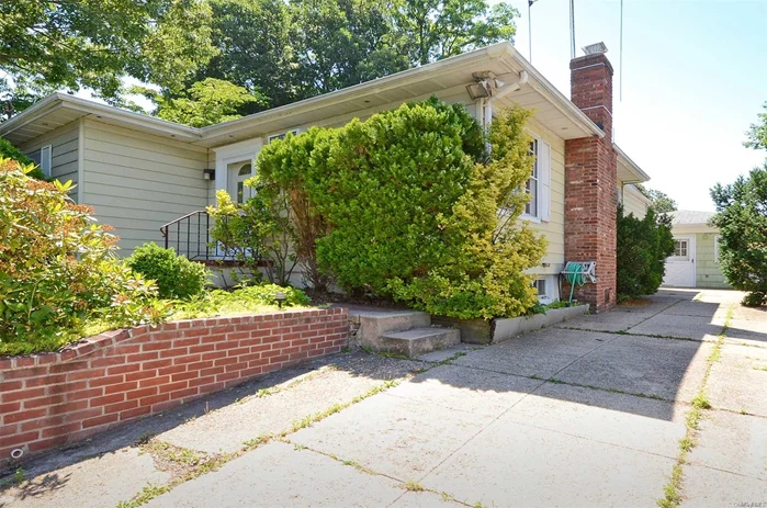 Investment Opportunity Knocks! Come Rebuild Your Dream Home In A Desirable Neighborhood. Mid Block Location.