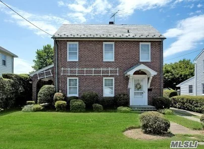 This Is The One You Have Been Waiting For. Pristine Colonial, Set Mid Block On Verdant And Lush Property. Classic Lines And Flowing Spaces. Formal Living And Dining Room, Side Bluestone Patio. Large Sunny Bedrooms And Full Basement. Near All That Our City Has To Offer. Schools, Library,  Shopping, Dynamic Village, Transportation!!!!