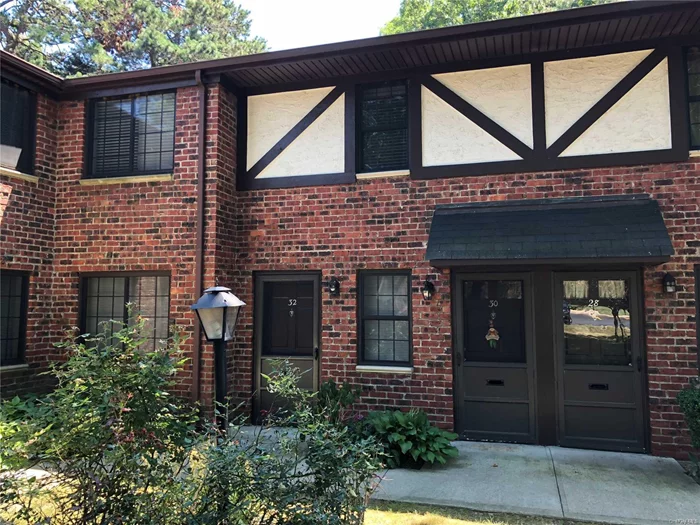 Newbrook Garden, 1 Bedroom, 1st Floor, Updated Eat In Kitchen, Living Room, Dining Room, And Updated Full Bath... Maintenance Charges Include Taxes, Heat, Gas, Hot Water... On Site Laundry