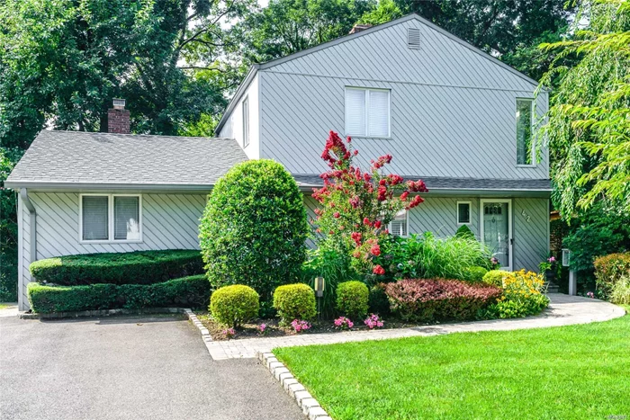 Roslyn Heights. New To Market! Wonderful Colonial Situated In Self-Contained Community Of West Park Featuring Formal Living Room With Fireplace, Formal Dining Room With Fireplace, Bright Eat-In-Kitchen, Master Bedroom With Lots Of Closets & New Finished Basement. Won&rsquo;t Last!