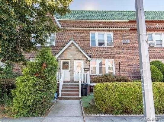 Attached Single Family For Sale In Prime Location, Two Stories Plus Finished Basement, 3 Bedroom/1.5 Bath, R4 Zoning, Easily Convert To Legal Two Family, Huge Backyard. Next To All Transportation, Lirr, Major Retails, Blocks Away From Bell Blvd. Great School District, One Car Garage And One Parking Space. A Must See.