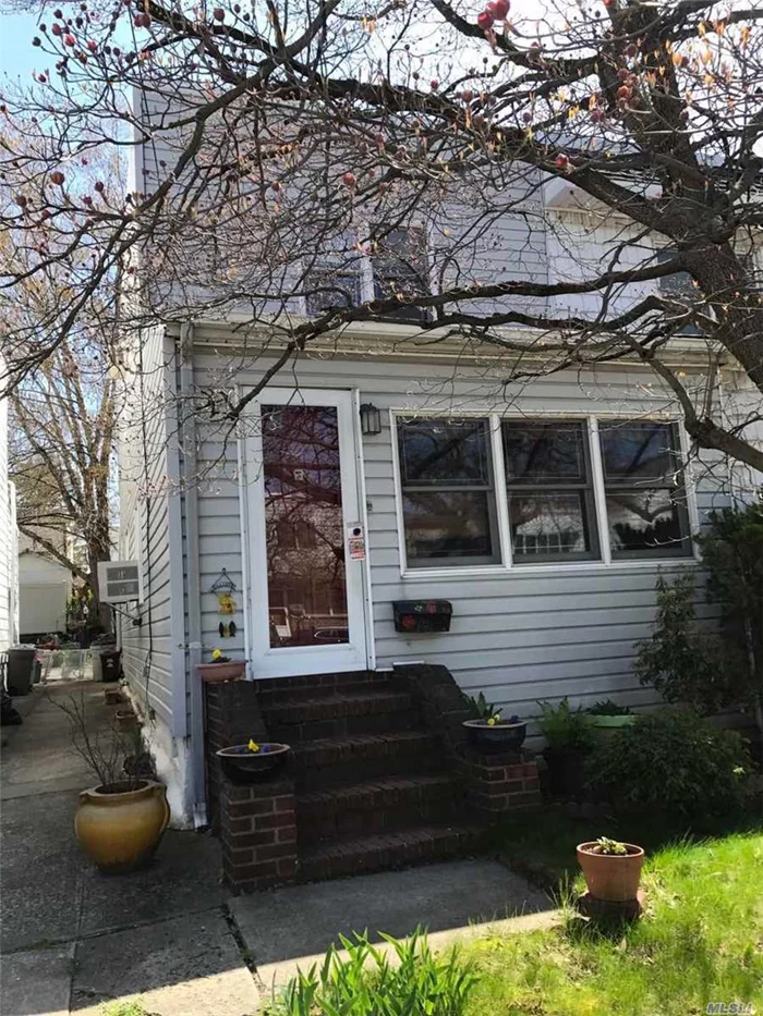 Newly Renovated 3 Bedrooms In Great Area Of Bayside, Good For Shares. Close To Northern Blvd. Easy Access To Shopping And Dinning.