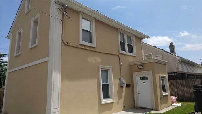3 Bed 2 Bath Newly Renovated Whole House Rental Close To The School And Shopping And Lirr