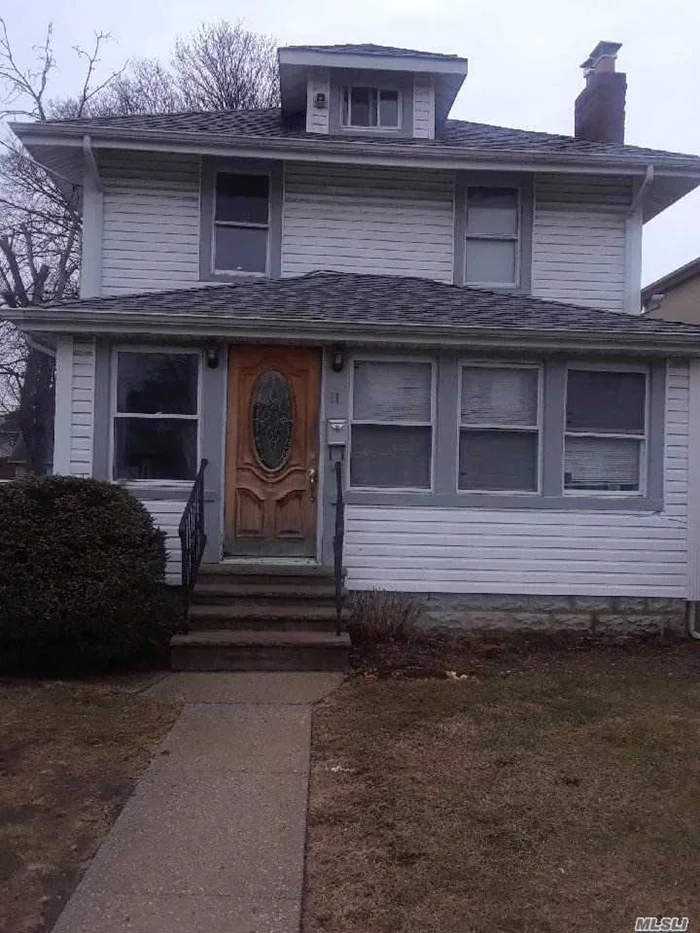 Practical One Family Colonial Style Home With Huge Potential. Spacious Bedrooms, Oversized Bathroom With Skylight And Space For Jacuzzi Tub. Needs Some Tender Loving Care. Near Parkway, Shopping, Parks Etc. Looking For Highest And Best Offer.
