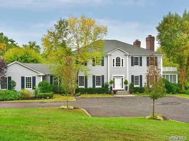 Dramatic & Elegant 5 Bdrm Stately Colonial. Open Concept Living/Entertaining Space, 10 Ft Ceili, 3 Fpls, Wd Flrs, Gourmet Chefs Kitchen Plus 5 1/2 Exquisite Bthrs. Mstr Suite W/Fp , Custom Closets, Luxurious Marble Mstr Bth, Oversized Rms Throughout. Lower Level W/Home Theatre, Game Rm, Family Rm, All This Plus Acres Professionally Groomed & Landscaped.