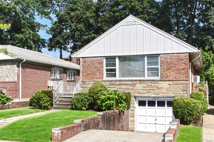 In A Lovely Neighborhood Of Bayside, A Beautiful South Facing Brick Ranch Home With 3 Bedrooms And 2 Baths, Formal Dining Room, Eat In Kitchen With Beautiful Hardwood Floors Throughout Would Serve As A Lovely Home For Any Family. Basement With Separate Side Entrance. Zoned To School District #26, P.S. 203 And M.S. 158. Q27 To Flushing.