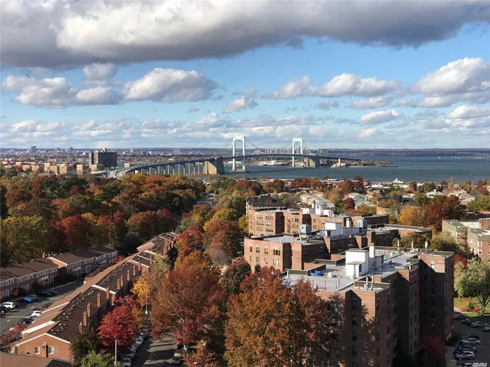 Luxury Building In Heart Of Bay Terrace, Fabulous 18th Fl Bay Club, 1 Bedroom W/ Outstanding Panoramic Views Of Bridge And Manhattan Skyline. 24 Hour Security, Doorman, Concierge, Gated Community, Yr Rd Swim + Fitness Center, Tennis Club, Restaurant On Premise, Underground Parking And Stores; Updated Laundry Facility On Every Floor, Close To Lirr And Express Bus Nyc.