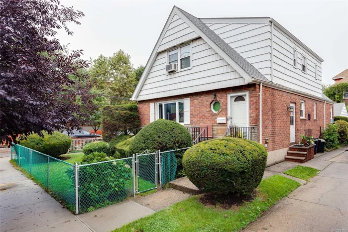 A Beautiful Detached, Corner, South Facing Legal 2 Family House, In School District 26. R3X Zoning, 42X100 Lot Size, 2 Family Units, Separate Gas And Electrical Meters For Each Unit. Steel Beam, Detached 2 Car Garage. Near Northern Blvd, Q12, Q13 To Flushing, Close To All Highways, Walking Distance To Lirr Station. Easy To Rent