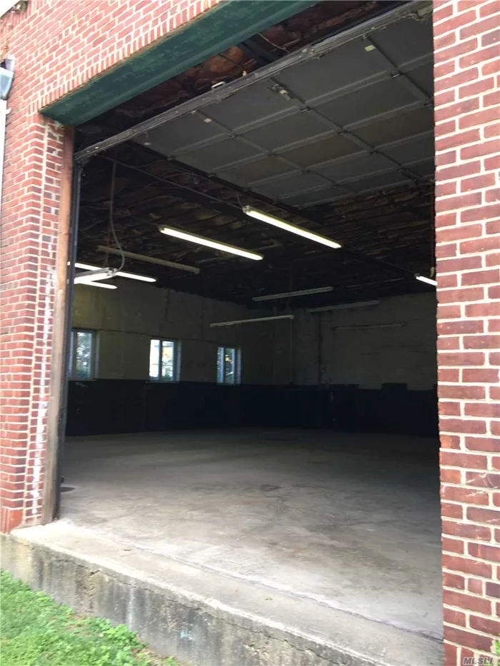 1794 Sq Ft Warehouse, Natural Light, Records Rm And Use Of Hall Bth-10&rsquo; Electronic Door, 13&rsquo; Ceilings.Taxes Incl 1st Year In $2450/Mo-$29, 400 Yr, 3%col/Yr & 10% Taxes Over Base Of $65, 481- 4 Parking Spaces.Utilities And Plowing Not Included- Do Not Go On Property W/Out Permission- Tenant Must Complete Lease Application+ Submit Credit