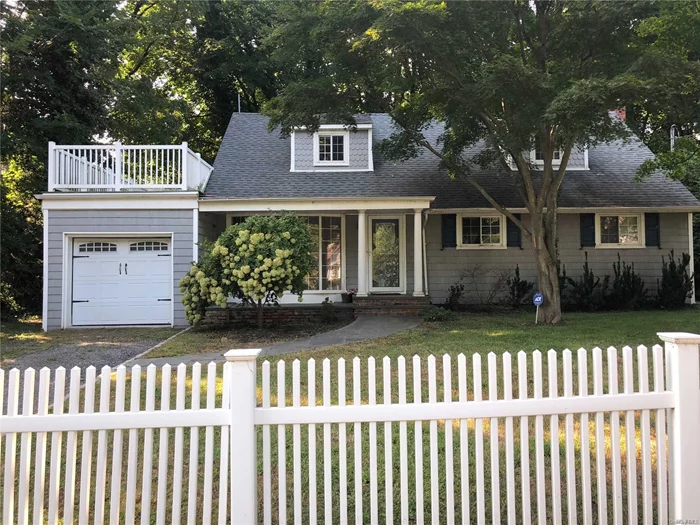 Beautifully Renovated Four Bedroom Two Full Baths. Hardwood Floors Throughout. Open Floor Plan Great For Entertaining. Crown Moldings. Walking Distance To Beach And Village Of Seacliff.