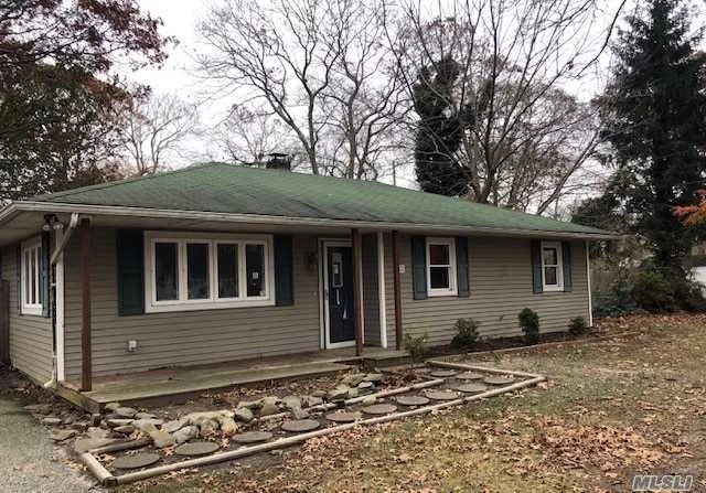 Calling All 1st Time Homebuyers! This Is The Perfect Starter Home! 3 Bedroom, 1 Bth Ranch With Nice Size Yard For Entertaining. Close To Town And Only A Quick Drive To County Beaches! Why Rent When You Can Own! Sold As Is.