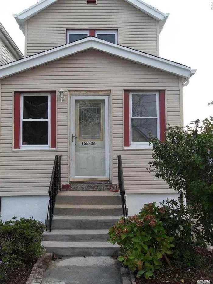 Fully Renovated, New Roof, Siding, Furnace, Hot Water Heater.  Livingroom, Kitchen, 2 Bedrooms Plus Possible 3rd Bedroom Or Office, Full Bathroom On Each Level, Finished Basement With Separate Entrance. Near Public Transportation, Highway And Minutes From Jfk.