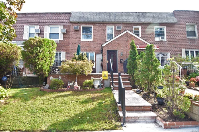 Beautiful Brick House In Excellent Condition . Best School Dist#26! Featuring Polished Hardwood Floors Thruout, A New Kitchen W/Marble Counters, New Baths, New Windows . Huge Living Room & Formal Dining Room. Large Finished Basement With Full Bath + Sep Ent.