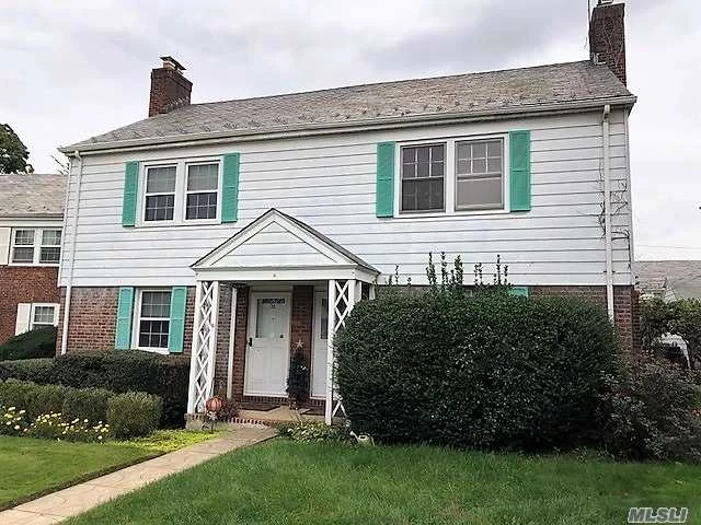 Buying Opportunity! 2-Bedroom, 1-Bath Attached Home With Full Basement Located Just 0.4 Miles From Lirr Train On Quiet Cul-De-Sac. Wood Floors Throughout, Wood-Burning Fireplace, Room For Possible Expansion. Needs Tlc. Perfect For Starter, Retirement, Or Second Home! Bring Your Imagination. Manhasset Schools.