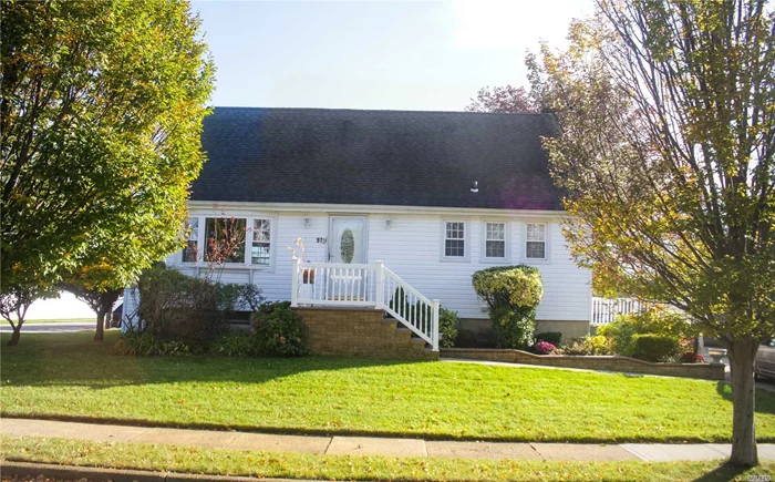 This Beautiful South Freeport 1800 Sq Foot Cape Features 4 Bedrooms, 2 Full Baths, Cac, Jacuzzi Tub, Igs Hardwood Floors, Updates Through Out, And Full Finished Basement! Low Taxes And Walking Distance To The Famous Nautical Mile! Too Much To List! Wont Last!!