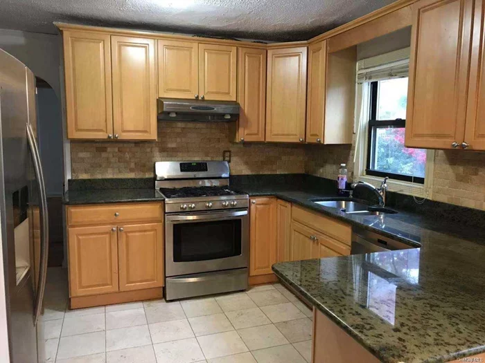 Beautiful Whole Ranch House For Rent Located Best School District Of Queens. Quiet And Nice Neighbors, Near By Park And Easy To Access To I495. Good Condition And Tenant Pays For All Utility And Water. 1 Car Garage And Easy Park On The Street. 26 Schools District With P.S. P.S. 046, Jhs 74 And Cardozo High School. Walk To Q30.